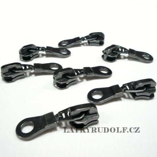 Jezdec-ke-kovovemu-zipu-8mm-aretacni-cerny-nikl